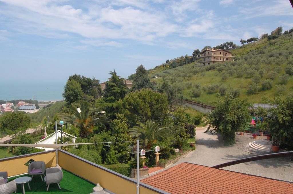 Casa Ferretti Di Ferretti Village Silvi Marina Eksteriør billede