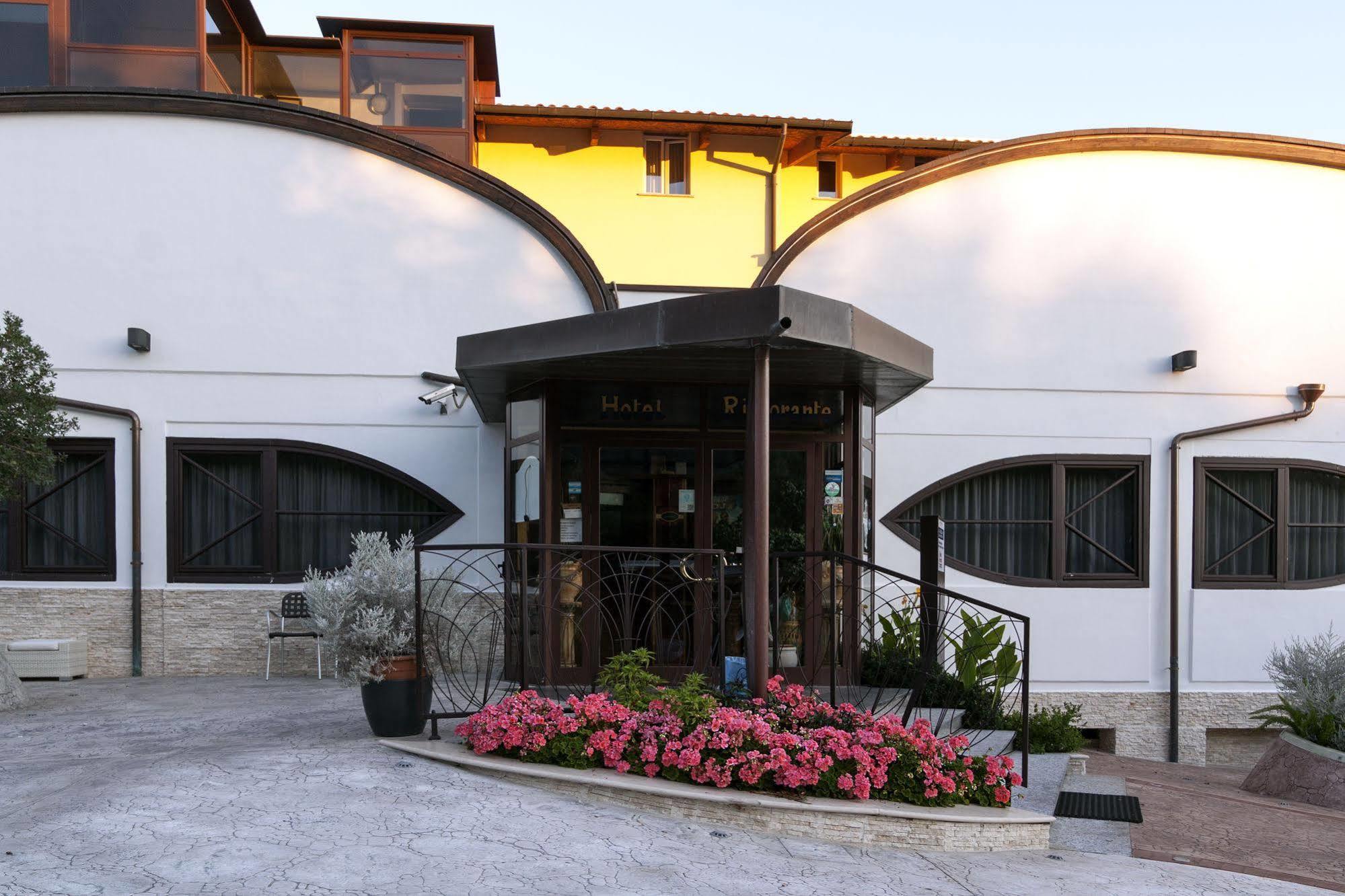 Casa Ferretti Di Ferretti Village Silvi Marina Eksteriør billede